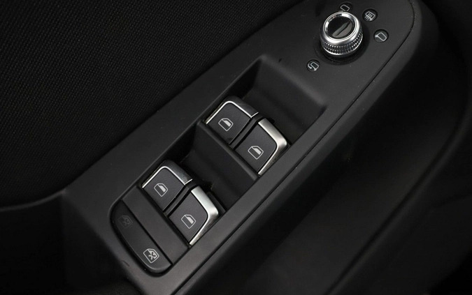 Audi A4 cena 49900 przebieg: 164836, rok produkcji 2015 z Wolsztyn małe 326